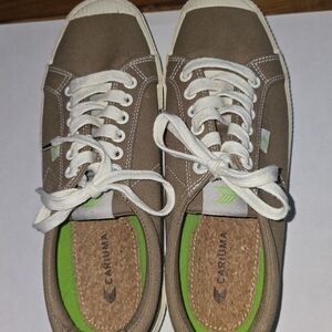 Cariuma Brown Canvas Sneakers